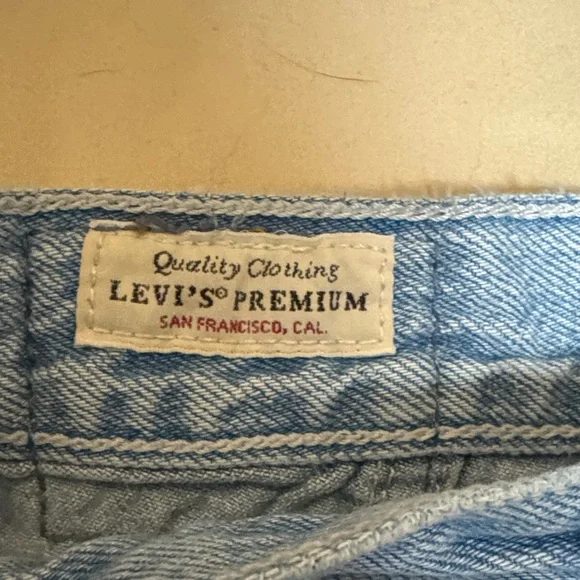 Levi’s Light Blue Wide-Leg Cargo Jeans - Women - Picture 3 of 5